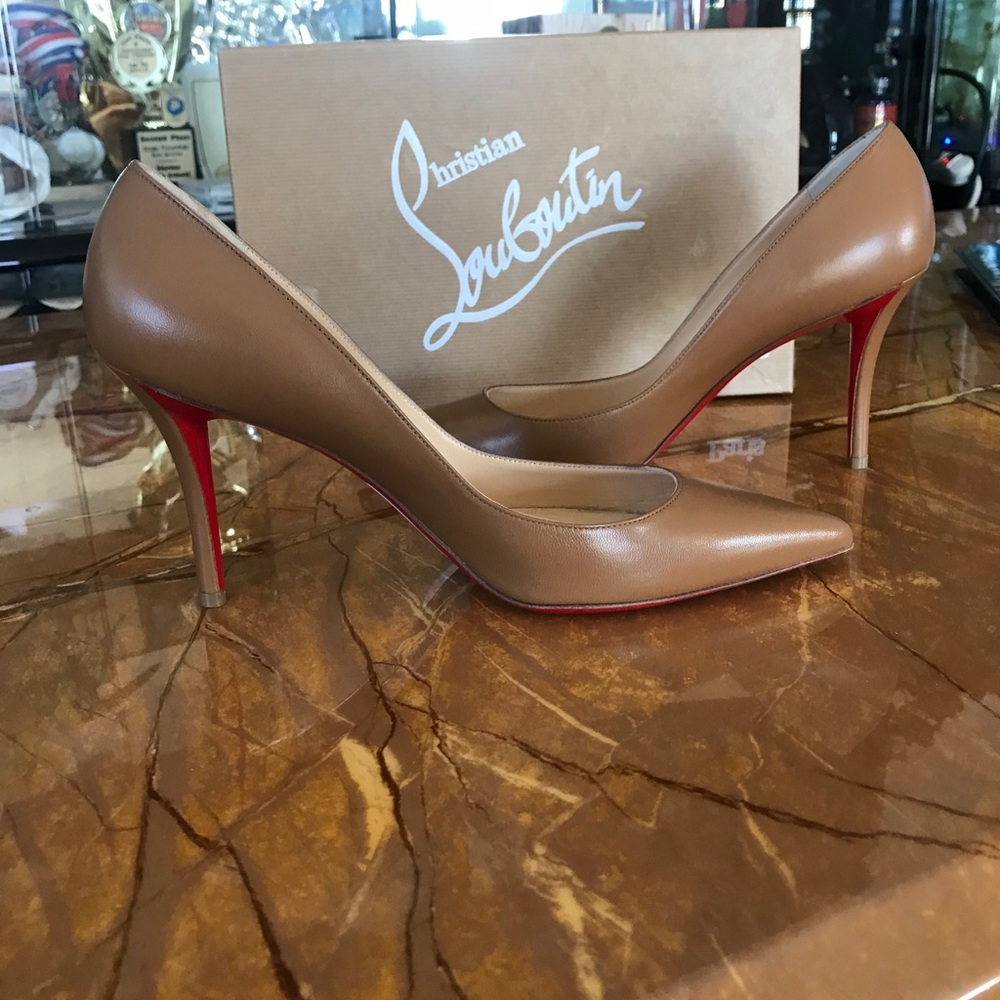 *SOLD* Christian Louboutin
